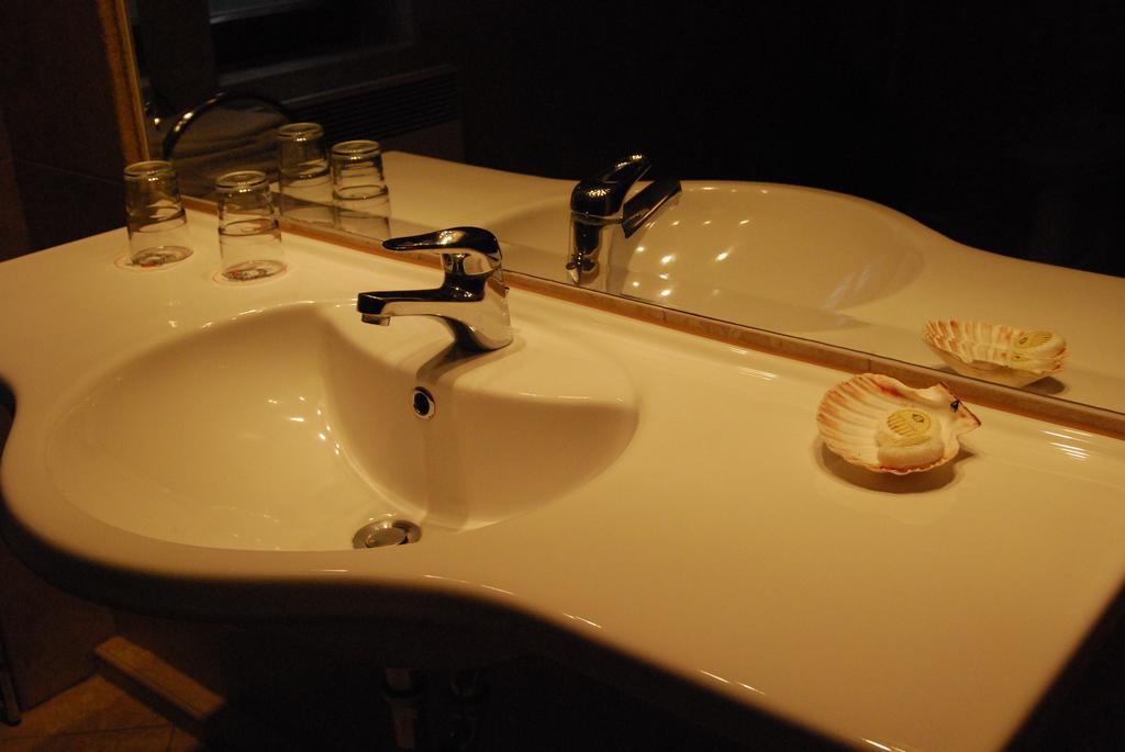 Boroka Apartmanhazak - Oereghaz Velem Oda fotoğraf