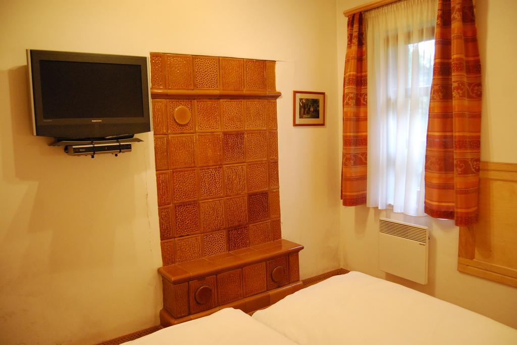 Boroka Apartmanhazak - Oereghaz Velem Oda fotoğraf