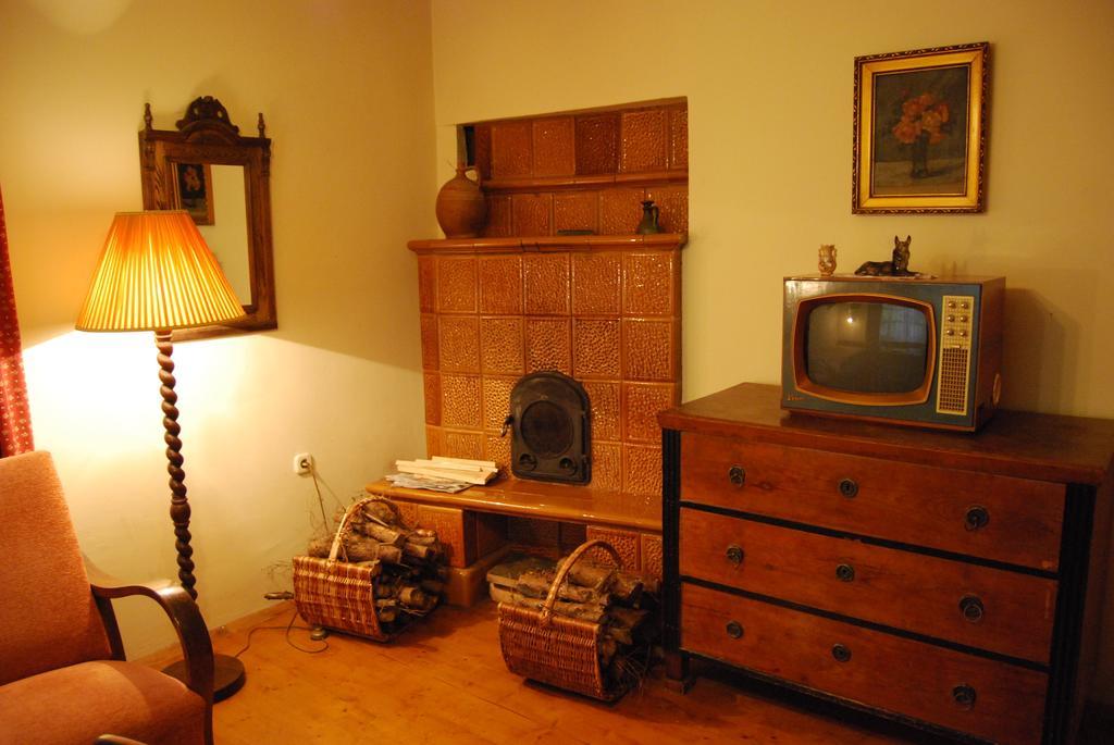 Boroka Apartmanhazak - Oereghaz Velem Oda fotoğraf