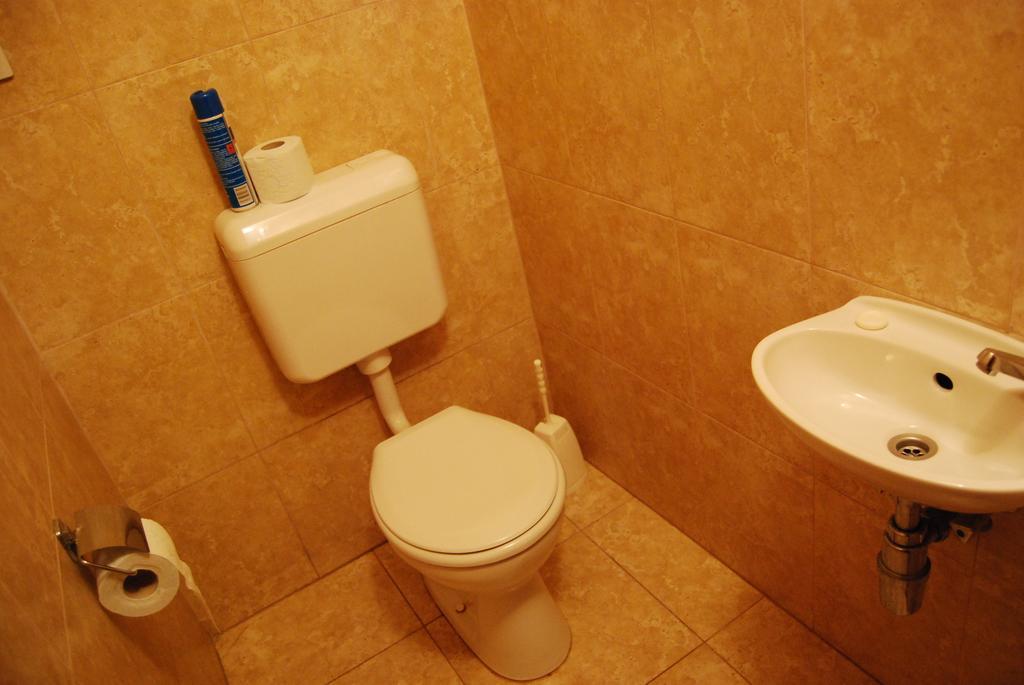Boroka Apartmanhazak - Oereghaz Velem Oda fotoğraf